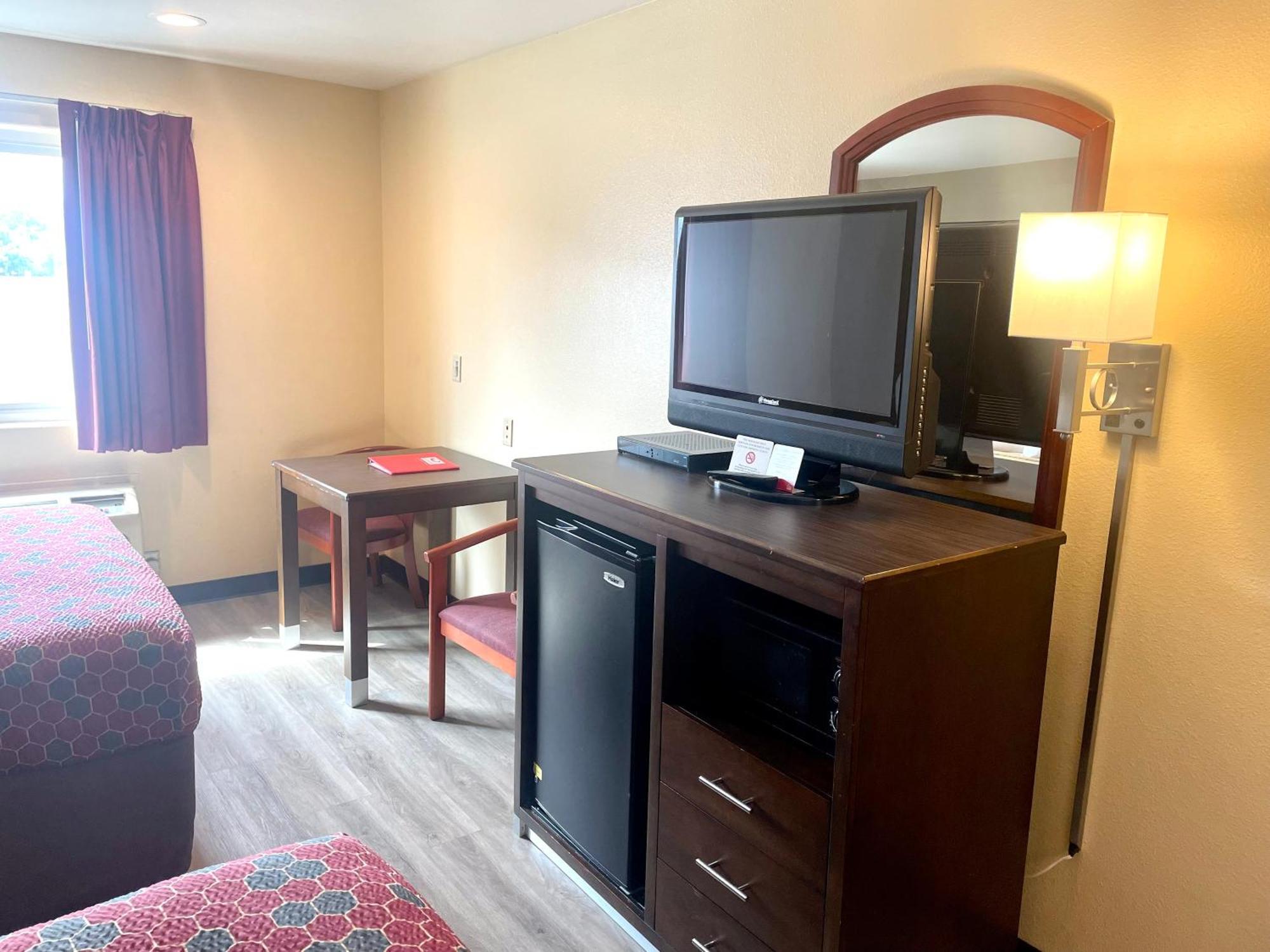 Econo Lodge Inn & Suites Corning Quarto foto